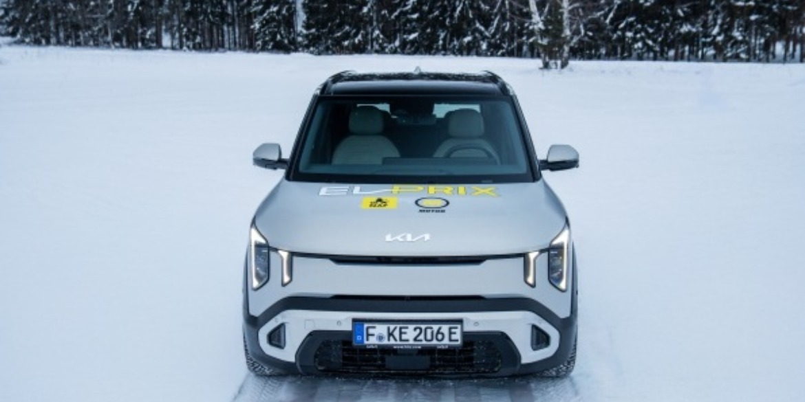 Kia EV2 charging features in the snow Kia EV2 charging features in the snow