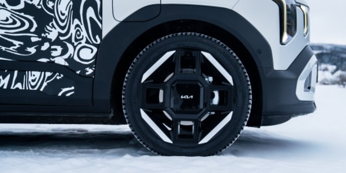 Kia EV2 tyres in the snowy conditions Kia EV2 tyres in the snowy conditions